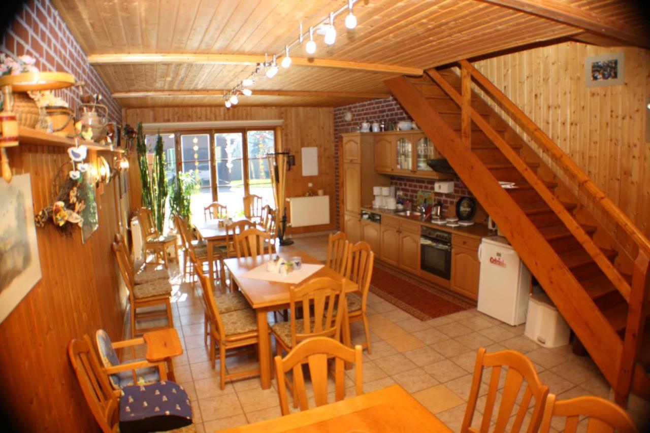 Kronenburghof Gasthof *